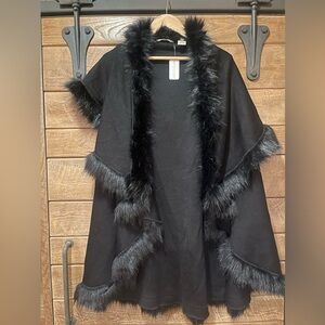 Soft Surroundings Kamaria Wrap Faux fur Black One size
